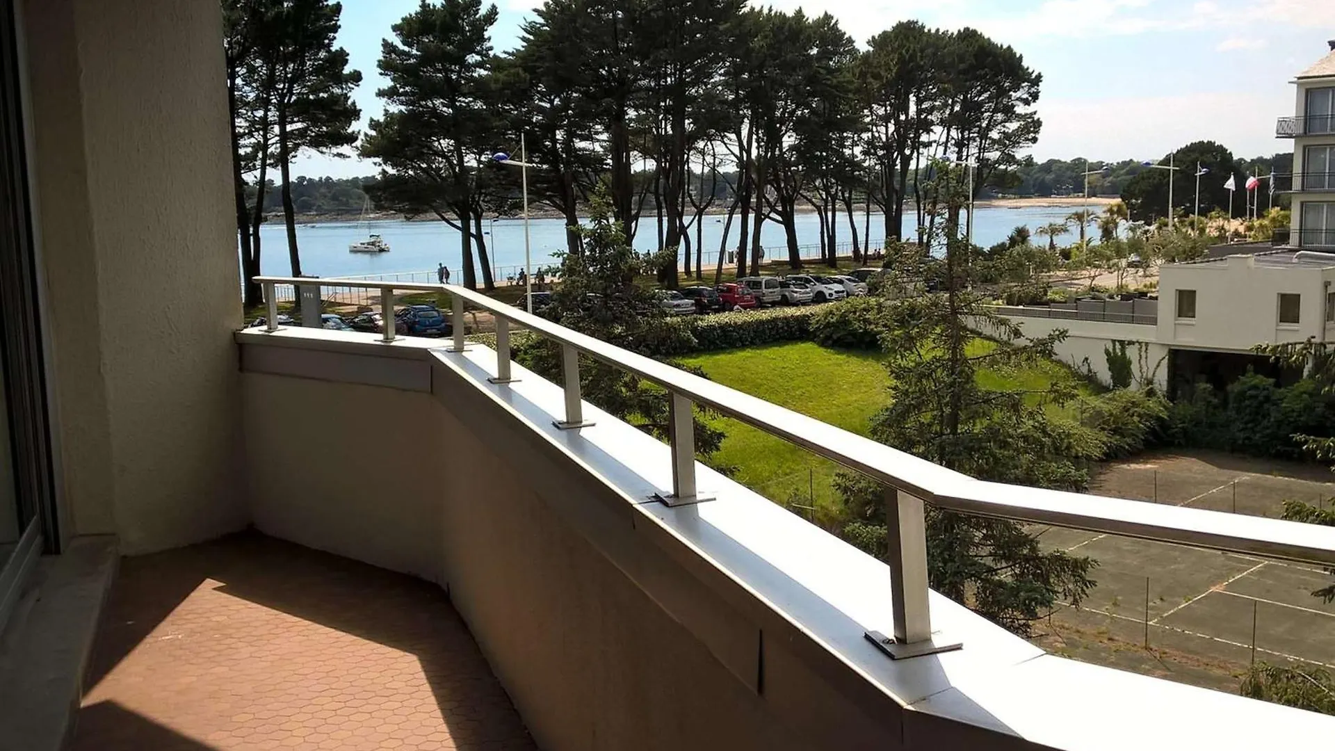 Benodet: Appartement 3* A 50M De La Plage Avec Terrasse Et Ascenseur - Fr-1-481-157 França
